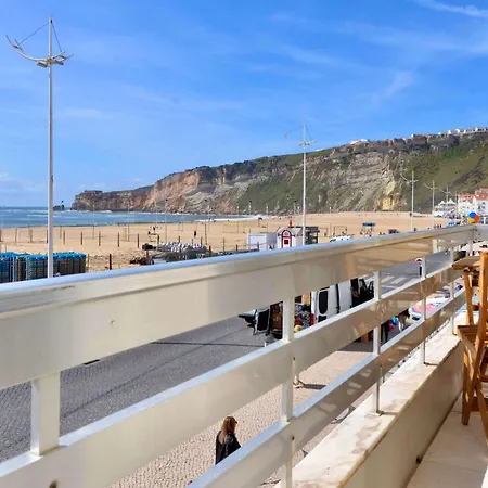 Stone's Throw - Front Line In * Nazare