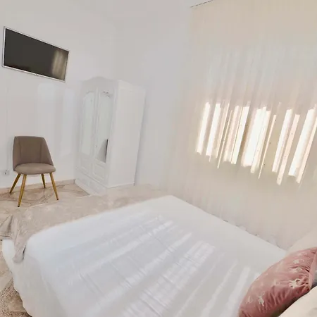 Stone's Throw - Front Line In Apartamento *