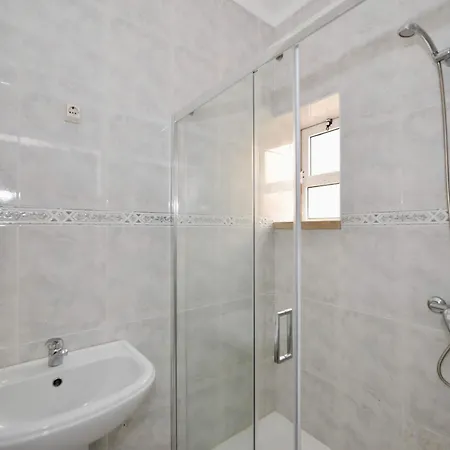 Apartamento Stone's Throw - Front Line In Nazaré